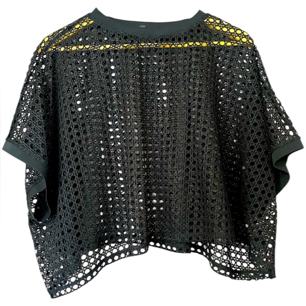 Do Everything in Love Black Mesh Top – One Size